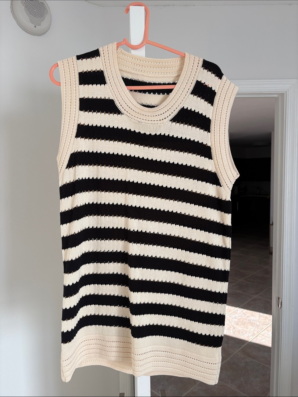 Commense Striped Sleeveless Crewneck Sweater Vest in Cream and Black